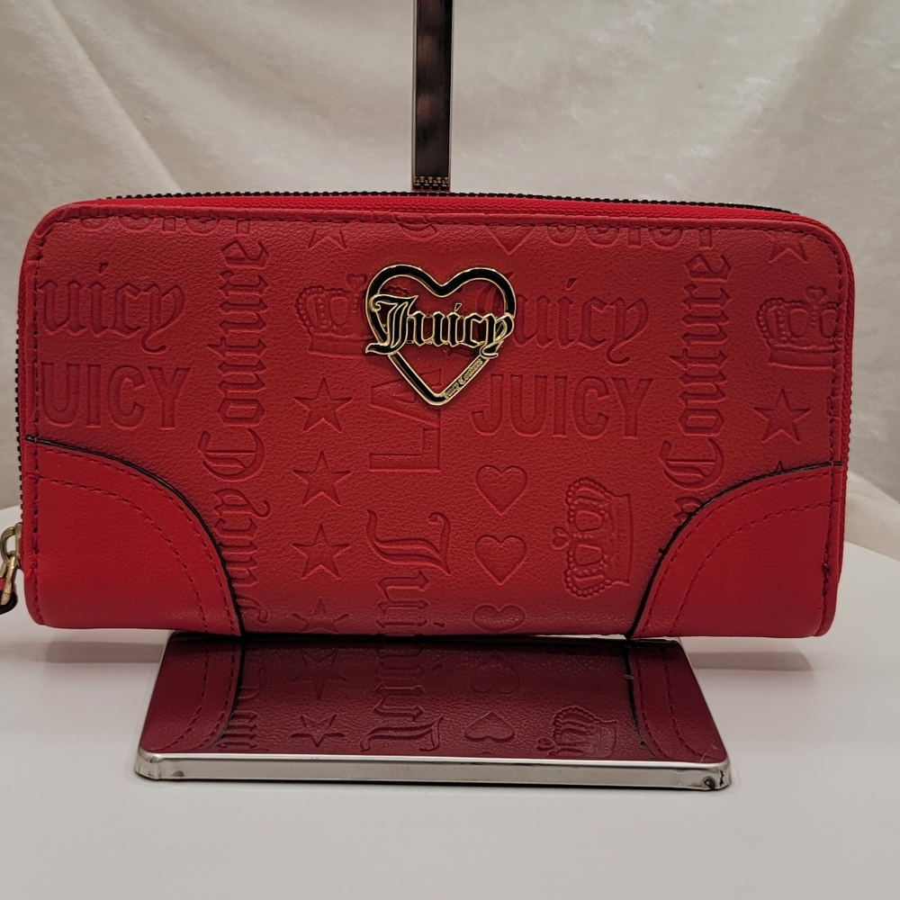 Juicy Couture Red Zip Deboss Logo Gold Heart Accordion inside Continental Large